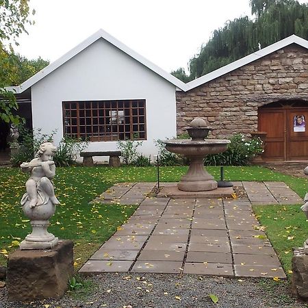 La Riviera Boutique Guesthouse & Spa Aliwal North Dış mekan fotoğraf