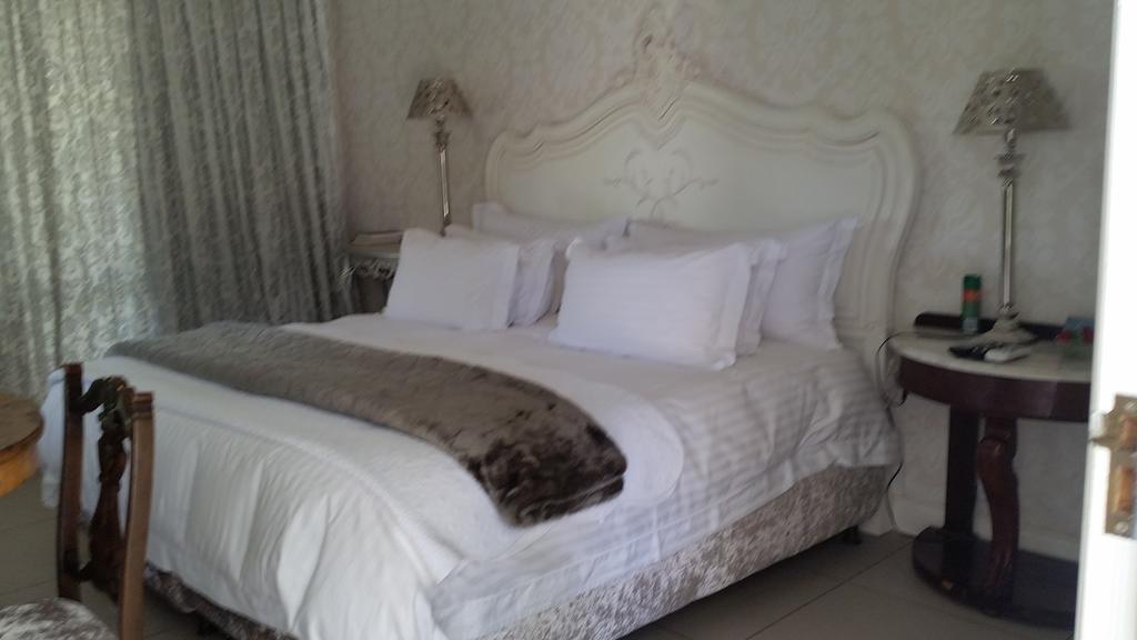 La Riviera Boutique Guesthouse & Spa Aliwal North Oda fotoğraf