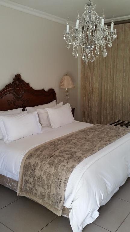 La Riviera Boutique Guesthouse & Spa Aliwal North Oda fotoğraf