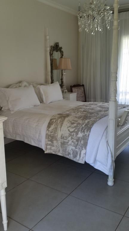 La Riviera Boutique Guesthouse & Spa Aliwal North Oda fotoğraf